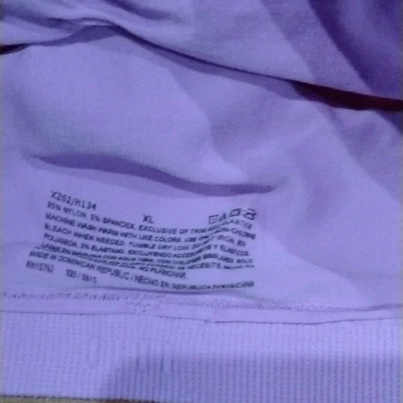 Girls sports bras all fit about the same size medium - Picture 2 of 4